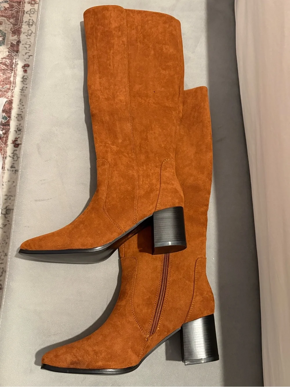 Shoe ‘N Tale Women’s Brown Knee-High Block Heel Boots - US Size 7.5/ Euro 38